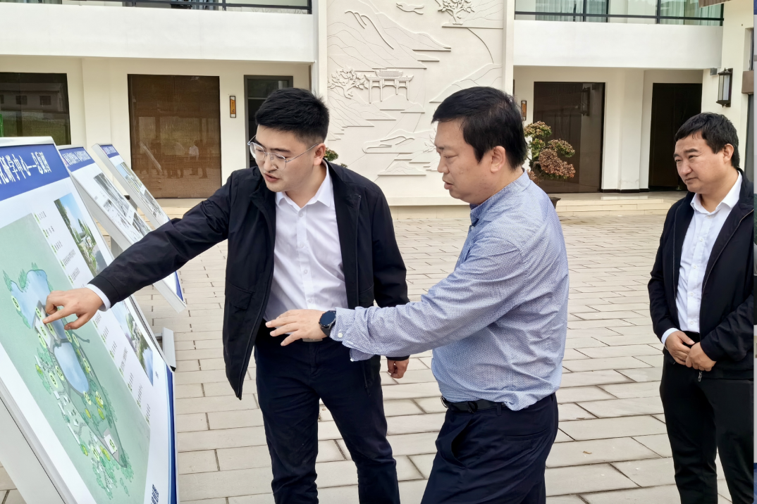 省K8凯发集团领导赴南充市邓家沟村调研乡村振兴工作